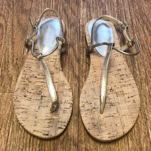 Ann Taylor Gold Flip Flop Sandals Size 7